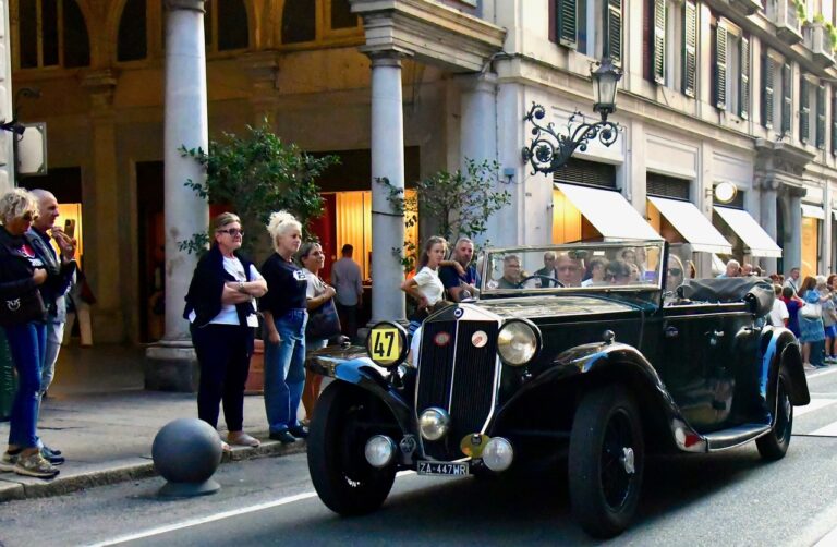 Il vincitore Enrico Scotto su Lancia Artena Torpedo Sport del 1934