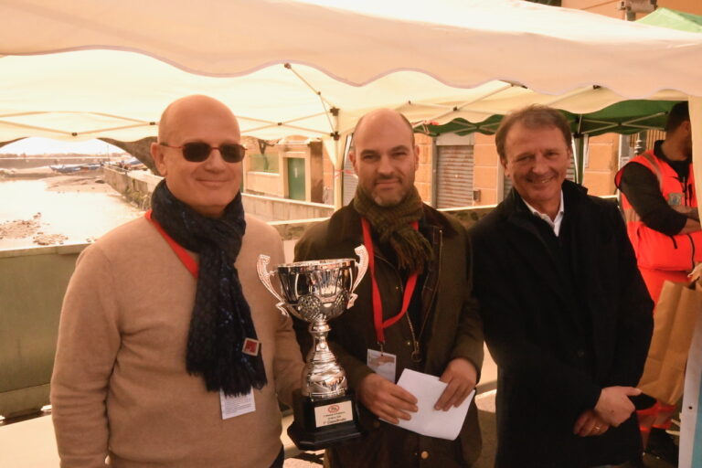 premiazione primo classificato Enrico Scotto su LAncia fulvia coupè